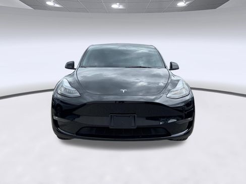 Used 2025 Tesla Model Y Long Range AWD/4WD image 6
