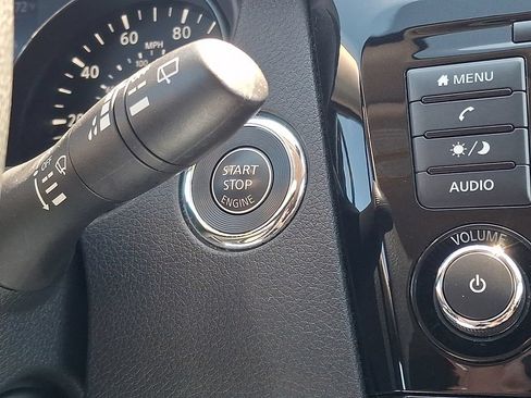 Used 2020 Nissan Rogue SV AWD/4WD image 22