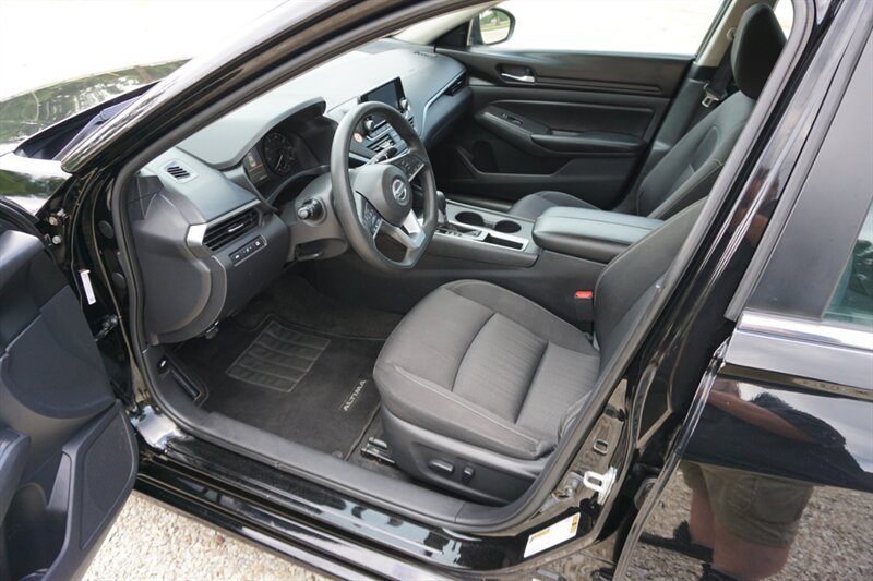 Used 2021 Nissan Altima 2.5 S w/ Driver Assist Package FWD image 10