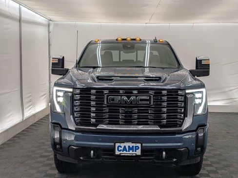 Used 2024 GMC Sierra 2500 Denali Ultimate image 9