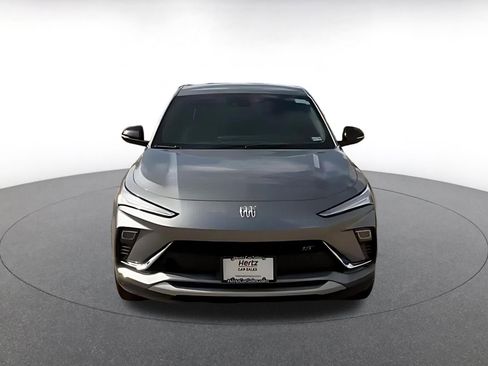 Used 2025 Buick Envista Sport Touring image 4