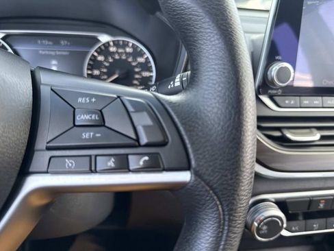 Used 2023 Nissan Altima 2.5 SV image 28