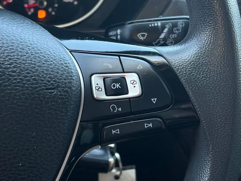 Used 2018 Volkswagen Tiguan S FWD image 30