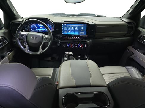 Used 2024 Chevrolet Silverado 1500 ZR2 w/ Technology Package AWD/4WD image 9