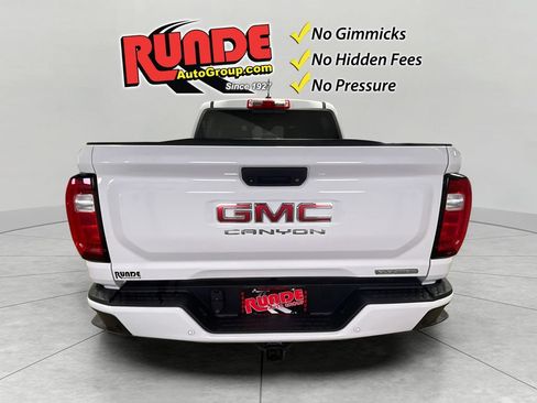 Used 2023 GMC Canyon Elevation w/ Elevation Premium Package AWD/4WD image 5