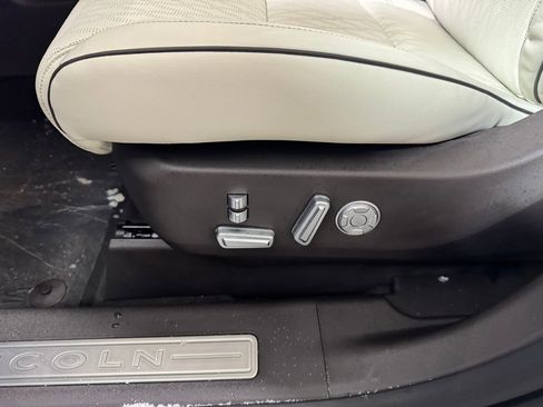 New 2026 Lincoln Nautilus Black Label image 21