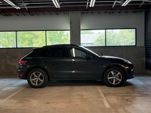 Used 2021 Porsche Macan AWD/4WD image 9