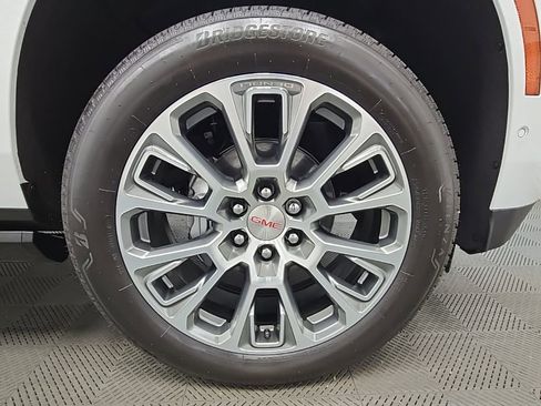 New 2026 GMC Yukon Denali w/ Sun & Power Step Package image 52