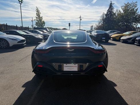 Used 2020 Aston Martin V8 Vantage Coupe 2D image 5