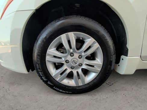Used 2012 Nissan Altima 2.5 S w/ 20th Anniversary Pkg FWD image 9
