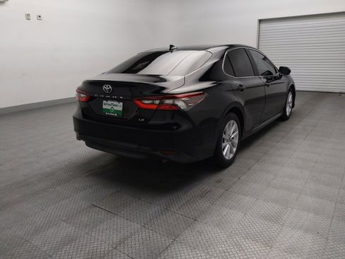 Used 2021 Toyota Camry LE w/ Carpet Mat Package (TMS) FWD image 9