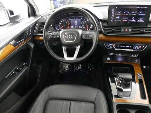 Used 2023 Audi Q5 2.0T Premium w/ Convenience Package AWD/4WD image 15