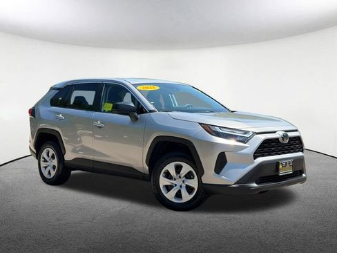Certified 2025 Toyota RAV4 LE AWD/4WD image 2