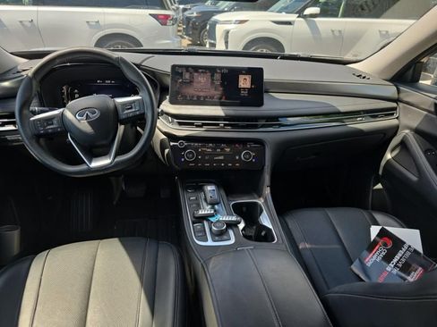Used 2023 INFINITI QX60 Luxe w/ Cargo Package FWD image 11