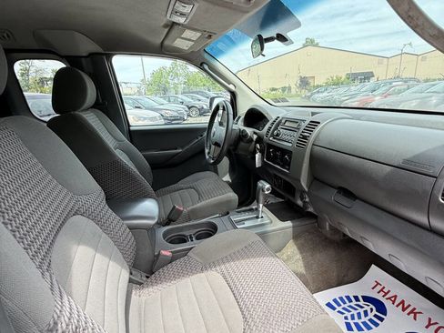 Used 2005 Nissan Frontier SE w/ (P01) Power Pkg image 12