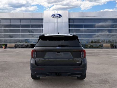 New 2026 Ford Explorer ST-Line w/ ST-Line Street Pack AWD/4WD image 5