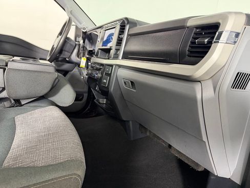 Used 2024 Ford F350 XLT image 28