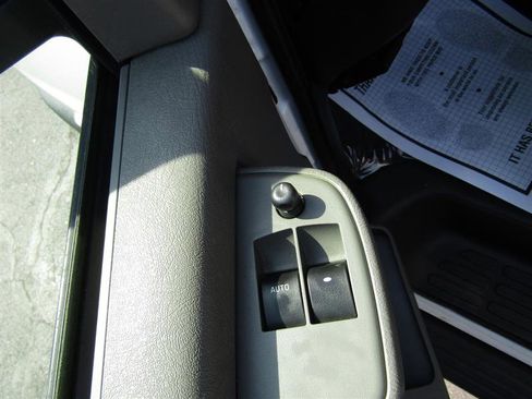 Used 2019 Chevrolet Express 3500 LT w/ LT Preferred Equipment Group image 10