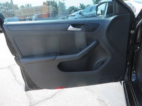 Used 2016 Volkswagen Jetta S FWD image 11