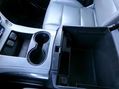 Used 2019 Chevrolet Suburban LT image 30