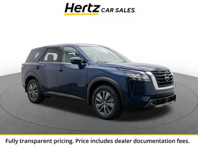 Used 2025 Nissan Pathfinder SV