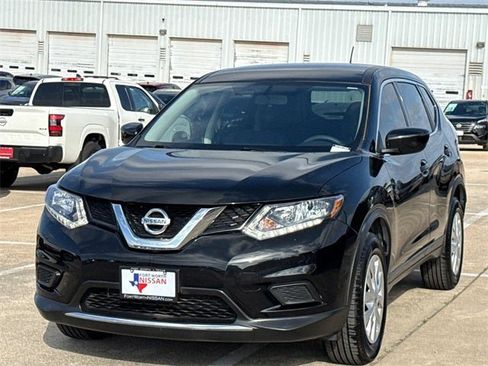 Used 2016 Nissan Rogue S image 4