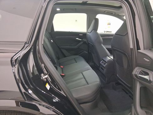 Used 2025 Audi Q6 e-tron Premium Plus w/ Premium Plus image 30