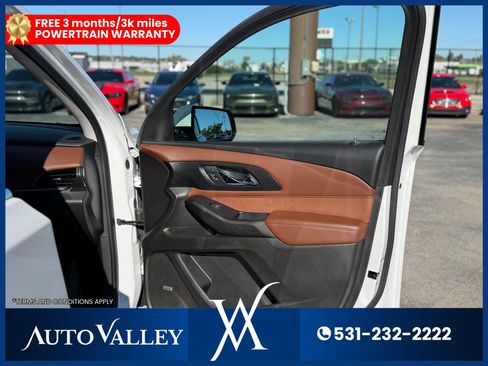 Used 2021 Chevrolet Traverse High Country AWD/4WD image 19