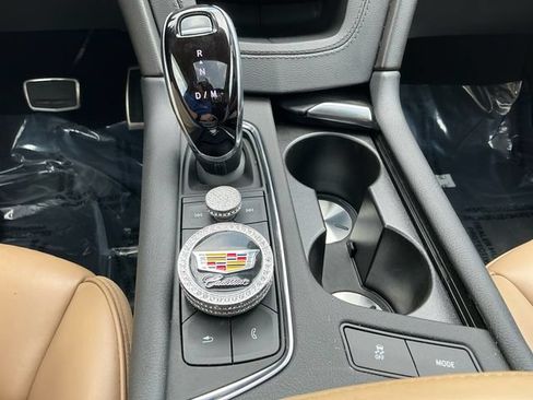 Used 2023 Cadillac XT6 Sport w/ Platinum Package AWD/4WD image 24
