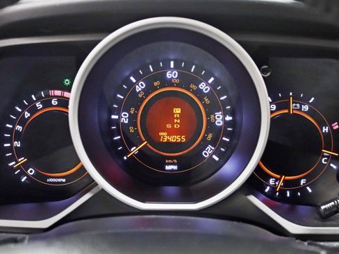 Used 2013 Toyota 4Runner Limited image 17