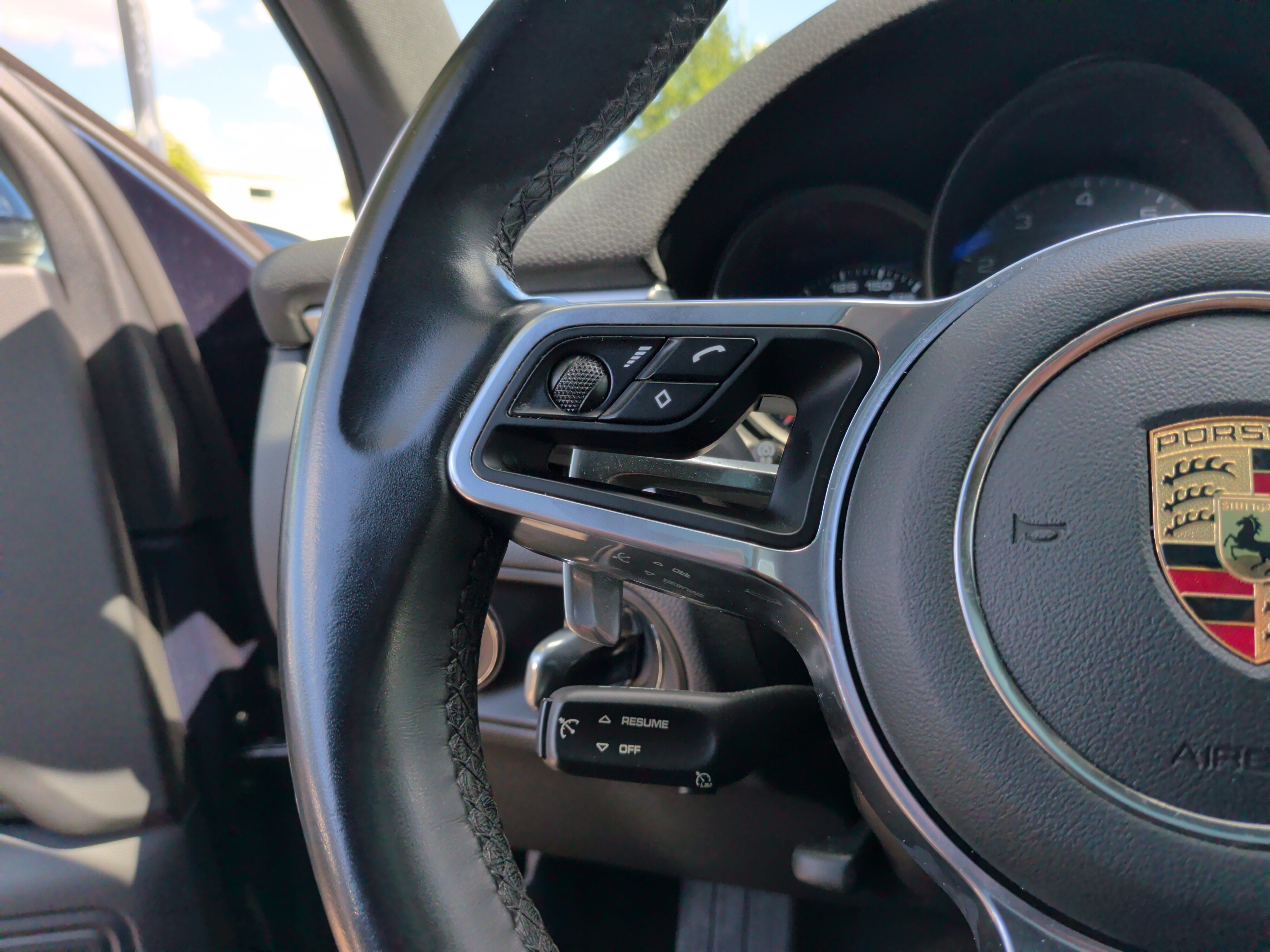 Used 2021 Porsche Macan S AWD/4WD image 18