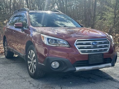 Used 2017 Subaru Outback 2.5i Limited image 9