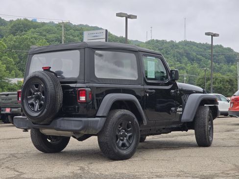 Used 2020 Jeep Wrangler Sport AWD/4WD image 15