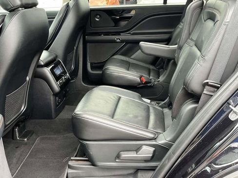 Used 2021 Lincoln Aviator Reserve w/ Elements Package Plus image 16