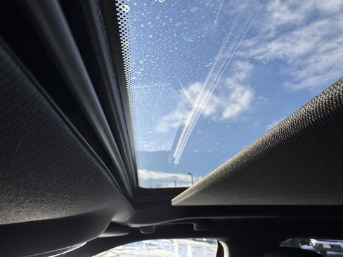 Used 2022 Jeep Compass Limited w/ (RED) Package image 34