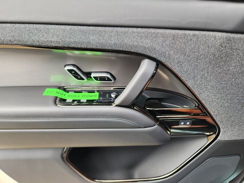 New 2025 Land Rover Range Rover Sport Dynamic SE image 21