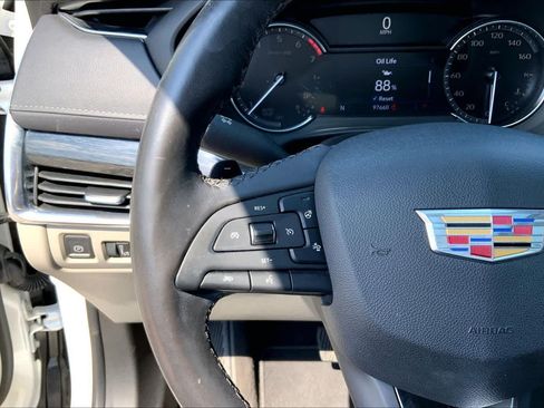 Used 2019 Cadillac XT4 Premium Luxury w/ Cold Weather Package FWD image 22