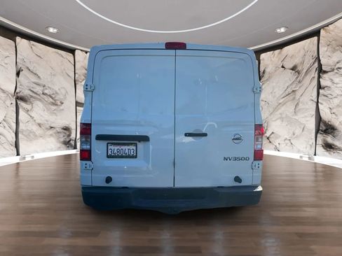 Used 2021 Nissan NV 3500 SV image 7