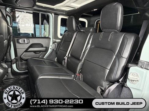 Used 2024 Jeep Wrangler Unlimited Rubicon 4xe AWD/4WD image 19