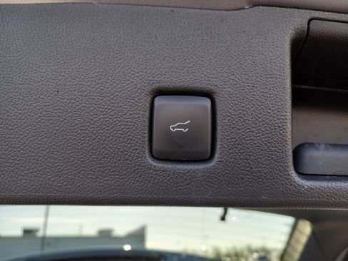 Used 2023 Ford Escape Platinum AWD/4WD image 12