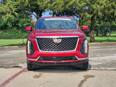 Certified 2025 Cadillac Escalade Premium Luxury w/ Touring Package AWD/4WD image 34