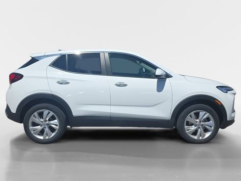 Used 2024 Buick Encore GX Preferred AWD/4WD image 6