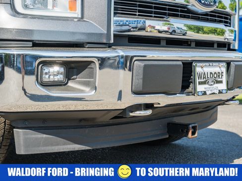 Used 2017 Ford F150 Lariat w/ Equipment Group 502A Luxury AWD/4WD image 11