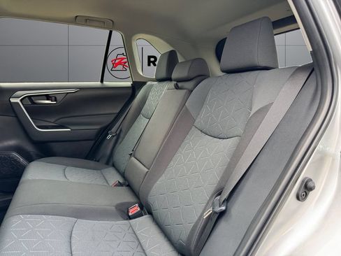 Certified 2025 Toyota RAV4 XLE w/ Convenience Package AWD/4WD image 18