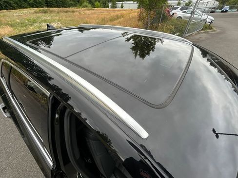 Used 2024 Cadillac XT5 Premium Luxury w/ Platinum Package image 29