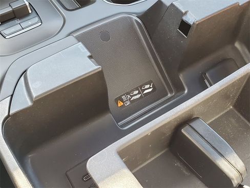 Used 2024 GMC Sierra 2500 Denali Ultimate w/ Max Trailering Package image 29