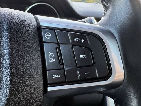 Used 2017 Land Rover Discovery Sport HSE AWD/4WD image 35