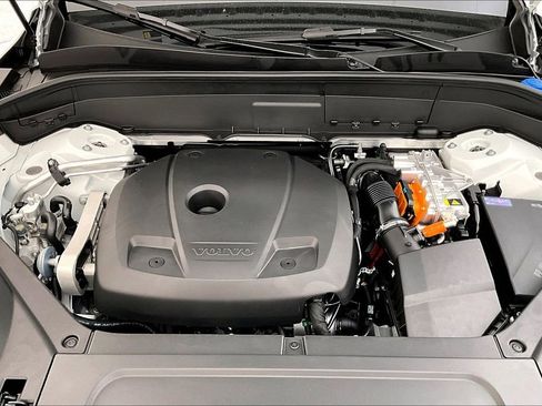 New 2026 Volvo XC90 T8 Ultra w/ Protection Package Premier image 34