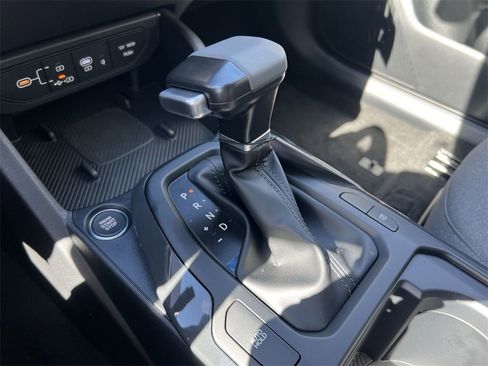 New 2025 Kia K4 EX image 21