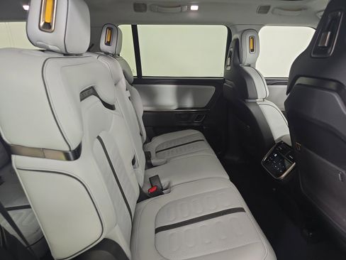 Used 2024 Rivian R1S Adventure AWD/4WD image 23